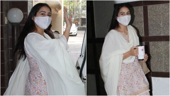 Sara Ali Khan and her love for cotton suit sets is not a mystery. The actor's go-to look for off-duty outings is replete with traditional attires. She especially loves beautiful, breathable, and simple white cotton kurtas. And each attire is a fashion moment of its own. If you are on the lookout for traditional outfits to look stylish while running errands out in the city, you should definitely take cues from Sara.(HT Photo/Varinder Chawla)