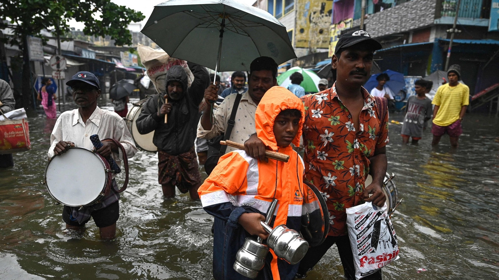 tamil-nadu-rain-4-dead-orange-alert-issued-cyclonic-circulation