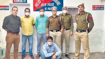 Delhi: Ex-driver of DU assistant professor held for killing his wife
