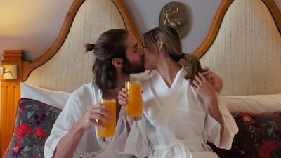 Aaliyah Kashyap kisses boyfriend Shane Gregoire. (Instagram) Aaliyah Kashyap kisses boyfriend Shane Gregoire. (Instagram)