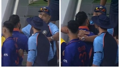 India captain Virat Kohli hugs head coach Ravi Shastri after victory against Namibia India captain Virat Kohli hugs head coach Ravi Shastri after victory against Namibia
