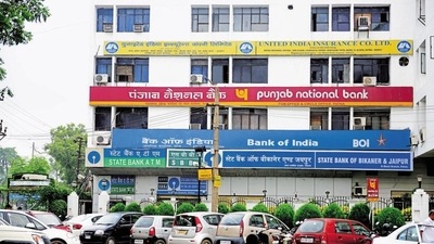Offices of Bank of India , Punjab National Bank, State Bank of Bikaner & Jaipur and State Bank of India are seen in New Delhi. (Pradeep Gaur/ Mint Photo)