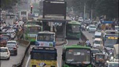 PMC will spend ₹30 lakh on maintenance of the bus rapid transit system (BRTS) on the Swargate-Hadapsar route, a decision that has raised eyebrows and drawn criticism. (HT FILE) PMC will spend ₹30 lakh on maintenance of the bus rapid transit system (BRTS) on the Swargate-Hadapsar route, a decision that has raised eyebrows and drawn criticism. (HT FILE)