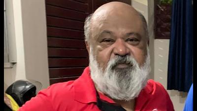 Actor Saurabh Shukla on his visit to Lucknow. After his shoot he took out time to play few matches at Pacific Table Tennis Centre. (HT Photo) Actor Saurabh Shukla on his visit to Lucknow. After his shoot he took out time to play few matches at Pacific Table Tennis Centre. (HT Photo)