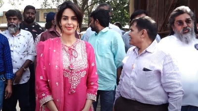 Mallika Sherawat bagan her shoot for VC Vadivudiyan's horror thriller, Naagmati. (Varinder Chawla) 