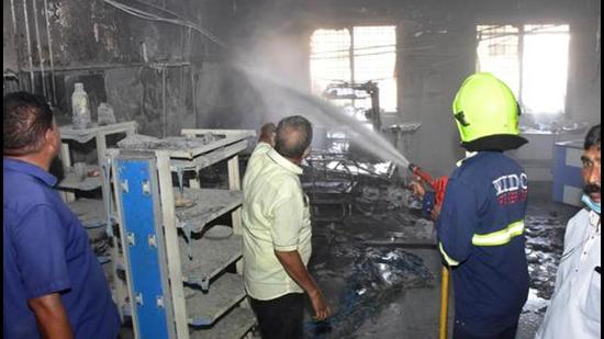Eleven elderly patients died in the blaze at the intensive care unit (ICU) of the Ahmednagar Civil hospital on Saturday. According to the fire department, except fire extinguishers, other recommended fire safety equipment was conspicuous by its absence inside the ICU ward when the fire broke out at the Ahmednagar Civil hospital on Saturday. (HT FILE )