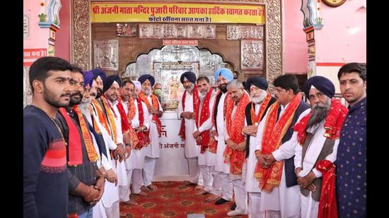 Shiromani Akali Dal president Sukhbir Singh Badal and other party leaders from Punjab paying obeisance at the Salasar temple in Churu district of Rajasthan on Tuesday.
