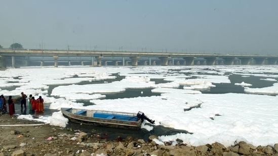 News updates from HT: Toxic foam in Yamuna a gift from Haryana, UP ...