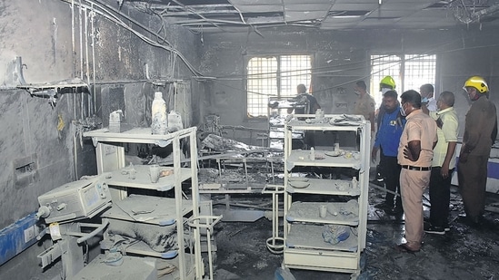 Remains of the ICU at the Civil hospital in Ahmednagar after fire was doused on Saturday.(HT Photo) Remains of the ICU at the Civil hospital in Ahmednagar after fire was doused on Saturday.(HT Photo)