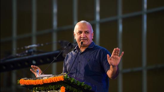 Deputy chief minister Manish Sisodia said the project will also save on social costs, in terms of minimising inconvenience to citizens, reducing environmental effects, and savings on land and commuting time. (HT Archive)