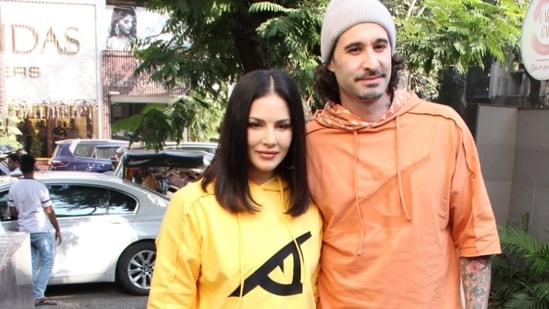 Sunny Leone was snapped with husband Daniel Weber in Bandra. (Varinder Chawla)