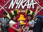 Falguni Nayar with her daughter Advaita at Nykaa's IPO listing ceremony at the National Stock Exchange in Mumbai.(AFP) Falguni Nayar with her daughter Advaita at Nykaa's IPO listing ceremony at the National Stock Exchange in Mumbai.(AFP)