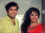 Hema Malini and Sanjeev Kumar worked in a few movies together. Hema Malini and Sanjeev Kumar worked in a few movies together.