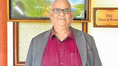 The filmmaker recently sung a song called Chatar Patar, which is about being old world in this new age. The filmmaker recently sung a song called Chatar Patar, which is about being old world in this new age.