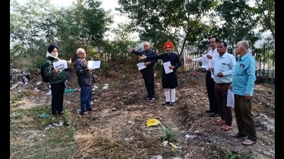 BJP leaders and locals staging a protest against the MC and Ludhiana Improvement Trust (LIT) over the poor state of the city centre site on Wednesday. (HT Photo) BJP leaders and locals staging a protest against the MC and Ludhiana Improvement Trust (LIT) over the poor state of the city centre site on Wednesday. (HT Photo)