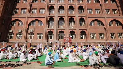 Farmers stage a protest demanding justice for the Lakhimpur Kheri violence, in Amritsar on Tuesday. (ANI) Farmers stage a protest demanding justice for the Lakhimpur Kheri violence, in Amritsar on Tuesday. (ANI)