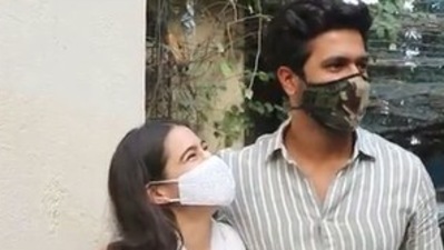 Sara Ali Khan laughs when paparazzi asks Vicky Kaushal about his wedding.&nbsp; (Instagram)
