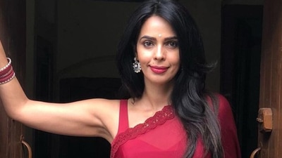 Mallika Sherawat has worked in Bollywood and Hollywood movies. Mallika Sherawat has worked in Bollywood and Hollywood movies.