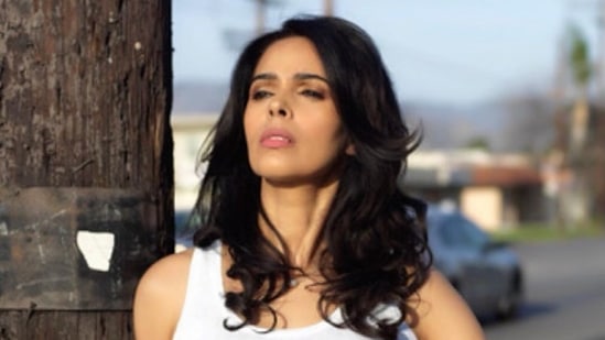 Mallika Sherawat rubbished rumours of being snubbed by Rolls Royce.