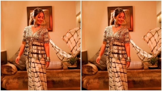 Hina posed in this ethnic ensemble, in an indoor setup.(Instagram/@realhinakhan)
