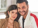Shanaya Kapoor poses with dad Sanjay Kapoor. Shanaya Kapoor poses with dad Sanjay Kapoor.