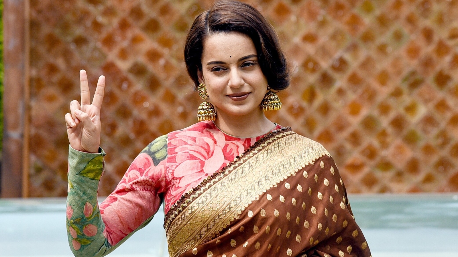 Complaint filed against Kangana Ranaut for 'India got real freedom ...