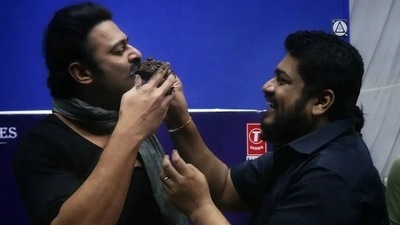 Om Raut dedicated a special Instagram post to his ‘darling’ Prabhas, who plays Lord Rama in Adipurush. Om Raut dedicated a special Instagram post to his ‘darling’ Prabhas, who plays Lord Rama in Adipurush.