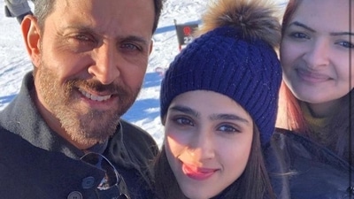 Hrithik Roshan wished his cousin Pashmina Roshan a happy birthday. Hrithik Roshan wished his cousin Pashmina Roshan a happy birthday.