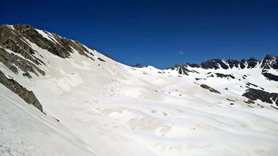 Except Thamsar Pass that connects Himachal’s Bara Bhangal village of Baijanth subdivision with Bir all other mountain passes lead to Chamba district. Many tourists enjoy trekking on the passes.