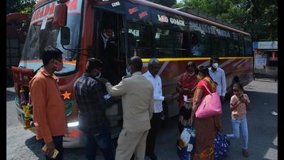 Thane RTO allows private bus services from Vandana Cinema ST Bus Depot as commuters face problems due to the ongoing MSRTC strike on Thursday. (Praful Gangurde/HT PHOTO) Thane RTO allows private bus services from Vandana Cinema ST Bus Depot as commuters face problems due to the ongoing MSRTC strike on Thursday. (Praful Gangurde/HT PHOTO)