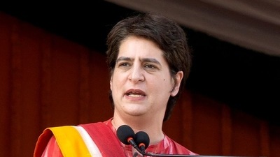 Priyanka Gandhi Vadra, the scion of India's Nehru-Gandhi family that dominates the opposition Congress party, addresses an election campaign rally at Gorakhpur in the northern state of Uttar Pradesh.&nbsp; (File Photo / REUTERS)
