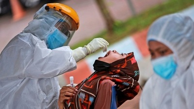Covid-19's Delta continues to be main 'variant of concern', others negligible: INSACOG (Representational image) (AP) Covid-19's Delta continues to be main 'variant of concern', others negligible: INSACOG (Representational image) (AP)