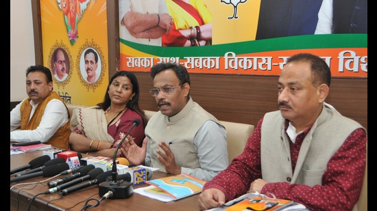 BJP’s national secretary and municipal election in-charge Vinod Tawde during a press conference at the BJP office in Sector 33, Chandigarh, said the Aam Aadmi Party (AAM) is the ‘B team’ of the Congress. (Keshav Singh/HT)