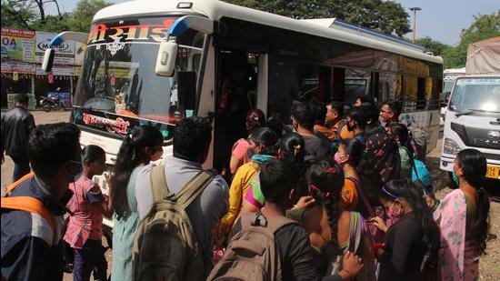On Thursday morning, the private tour operators stopped bus operations across the state, after ten buses were vandalised in some of the districts by the protesting Maharashtra State Transport Corporation (MSRTC) workers on Wednesday night. (HT PHOTO)