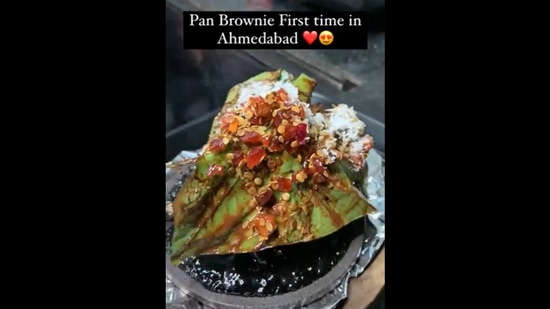 The viral ‘paan brownie’ served at an Ahmedabad eatery.&nbsp;(twitter/@Dhuandhaar)