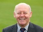 Essex cricket chairman quits after racism allegation