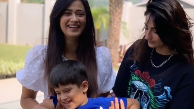 Shweta Tiwari daughter, Palak Tiwari made her debut with Harrdy Sandhu's Bijlee Bijlee. (Instagram) Shweta Tiwari daughter, Palak Tiwari made her debut with Harrdy Sandhu's Bijlee Bijlee. (Instagram)
