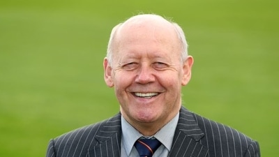 Essex cricket chairman quits after racism allegation (TWITTER)