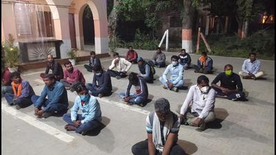 40 men arrested in Greater Noida for drinking liquor in public 40 men arrested in Greater Noida for drinking liquor in public