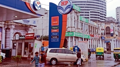 The petrol price in Punjab has come down by ₹16.02 per litre, followed by ₹13.43 in UT of Ladakh and ₹13.35 in Karnataka. (MINT_PRINT) The petrol price in Punjab has come down by ₹16.02 per litre, followed by ₹13.43 in UT of Ladakh and ₹13.35 in Karnataka. (MINT_PRINT)