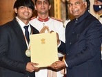 President Ram Nath Kovind presents the Major Dhyan Chand Khel Ratna Award, 2021 to Neeraj Chopra for Athletics, at Rashtrapati Bhavan, in New Delhi, Nov. 13, 2021.(PTI) President Ram Nath Kovind presents the Major Dhyan Chand Khel Ratna Award, 2021 to Neeraj Chopra for Athletics, at Rashtrapati Bhavan, in New Delhi, Nov. 13, 2021.(PTI)