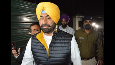 Sukhpal Khaira’s son Mehtab Khaira on Saturday said the arrest of his father by the Enforcement Directorate (ED) was illegal, unconstitutional and has been done with ulterior motives. (HT Photo)