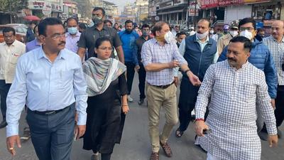 Municipal commissioner Vikram Kumar (centre) visited peth areas in the city on Saturday. (HT PHOTO)