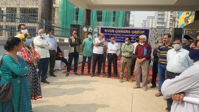 Buyers allege‘scam’ in employees’ housing project in Greater Noida Buyers allege‘scam’ in employees’ housing project in Greater Noida