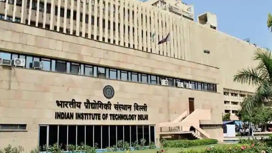 IIT Delhi plans to start offline classes from January next year: Director  Rao | Education - Hindustan Times