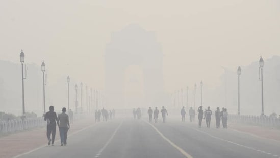 Stubble burning emissions in the second week of November have hit a record high this year.(Arvind Yadav/HT PHOTO)