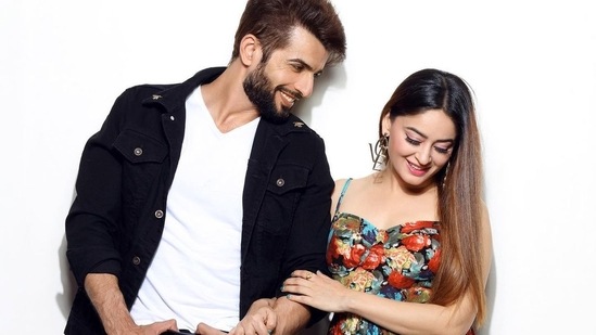 Jay Bhanushali is married to Mahhi Vij. Jay Bhanushali is married to Mahhi Vij.