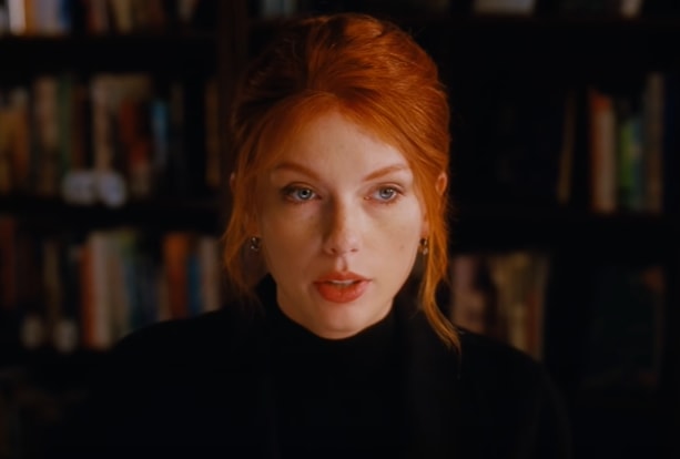 Taylor Swift in the video of All Too Well.
