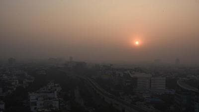 The Haryana government has “advised” all government and private offices to switch to work from home to reduce vehicles on road by 30% as well as road dust, chief secretary Vijai Vardhan said in a two-page order issued on Sunday. (Parveen Kumar/HT Photo) The Haryana government has “advised” all government and private offices to switch to work from home to reduce vehicles on road by 30% as well as road dust, chief secretary Vijai Vardhan said in a two-page order issued on Sunday. (Parveen Kumar/HT Photo)