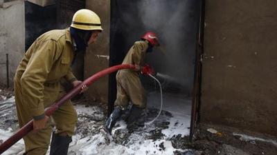 Delhi Fire Services (DFS) chief Atul Garg said that the fire control room received a call at 10am regarding a cooking gas cylinder blast at a house in Lalbagh slums in Azadpur, following which three fire tenders were rushed to the spot. (Representational image/HT Archive) Delhi Fire Services (DFS) chief Atul Garg said that the fire control room received a call at 10am regarding a cooking gas cylinder blast at a house in Lalbagh slums in Azadpur, following which three fire tenders were rushed to the spot. (Representational image/HT Archive)
